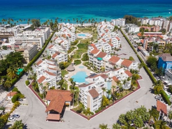 Amazing Beachfront Upper Floor Apartment In a Safe Complex • Villa.red Playa Turquesa 2